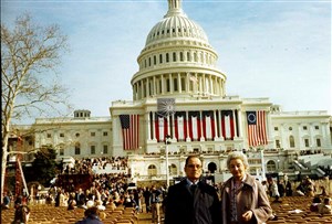 Image description is not available for 1981.914